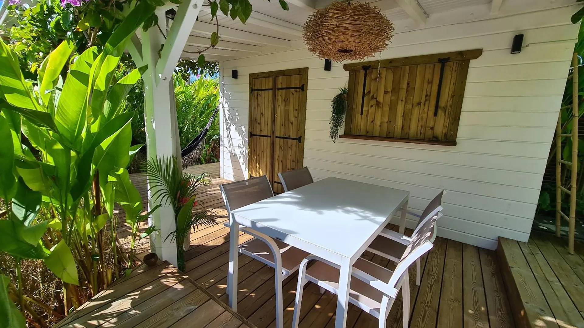 Apartment Charmant Bungalow Coco Sainte-Anne